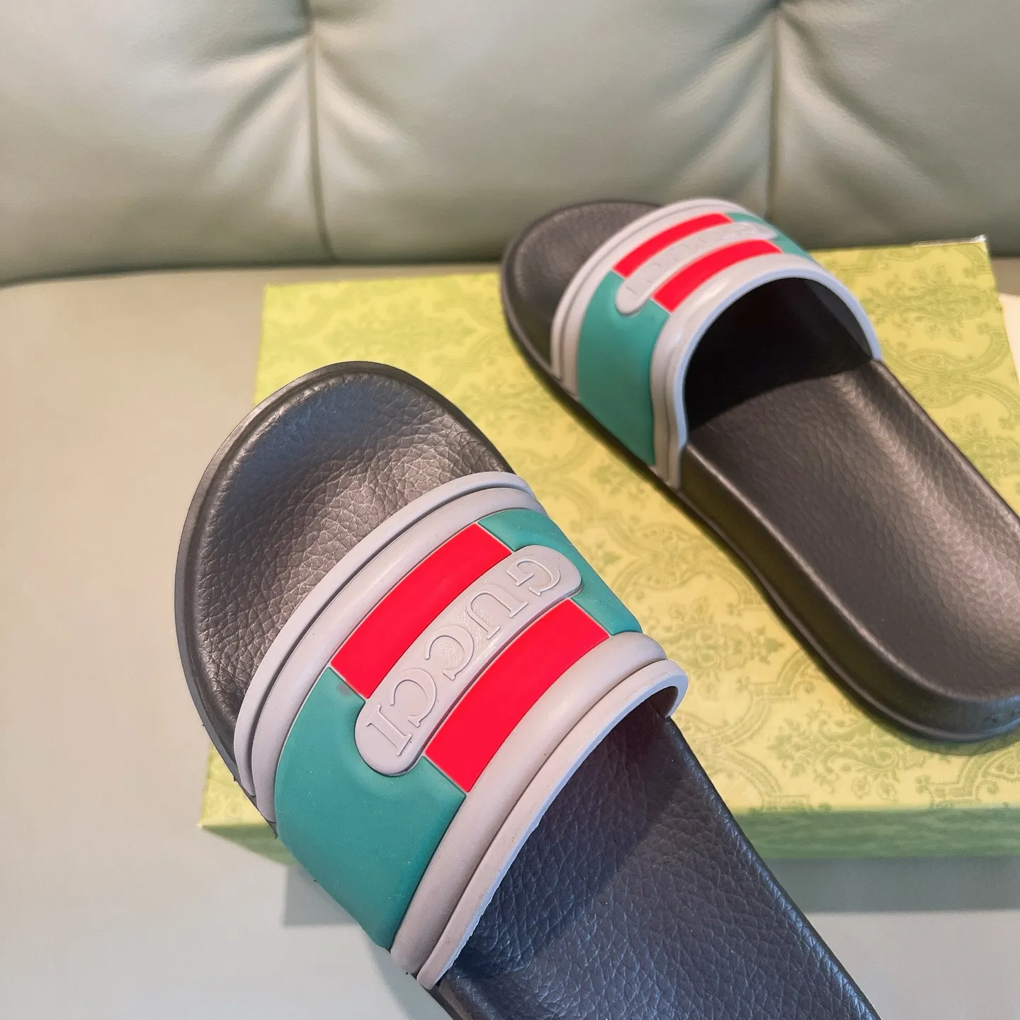 Men's Men's Shoes 130🐮🐮Gucci Gucci Slippers Gucci 2024 latest beach sandals slippers Original molding double G LOGO Original molding consistent Outsole: Men's Men's Shoes u double-layer outsole Size: 35-46